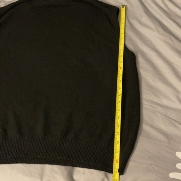 Cashmere sweater vest V neck - Picture 5 of 10